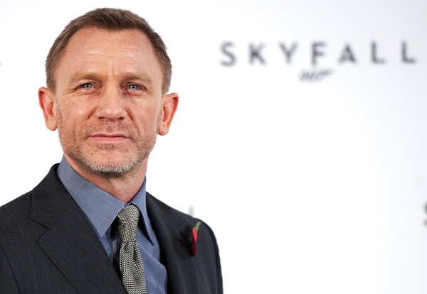 Daniel Craig jako legendární agent 007. Daniel Craig jako legendární agent 007.